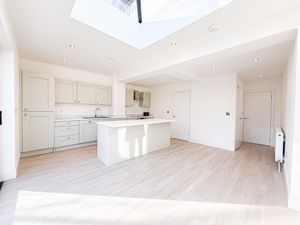 Photo 7- click for photo gallery